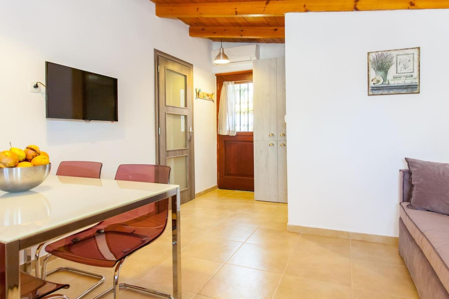 Olive Tree Farm 200M From The Beach Episkopi  Exterior photo