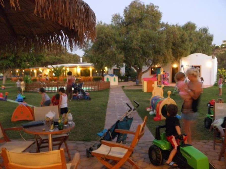 Olive Tree Farm 200M From The Beach Episkopi  Exterior photo