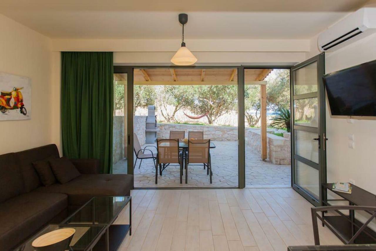 Olive Tree Farm 200M From The Beach Episkopi  Exterior photo