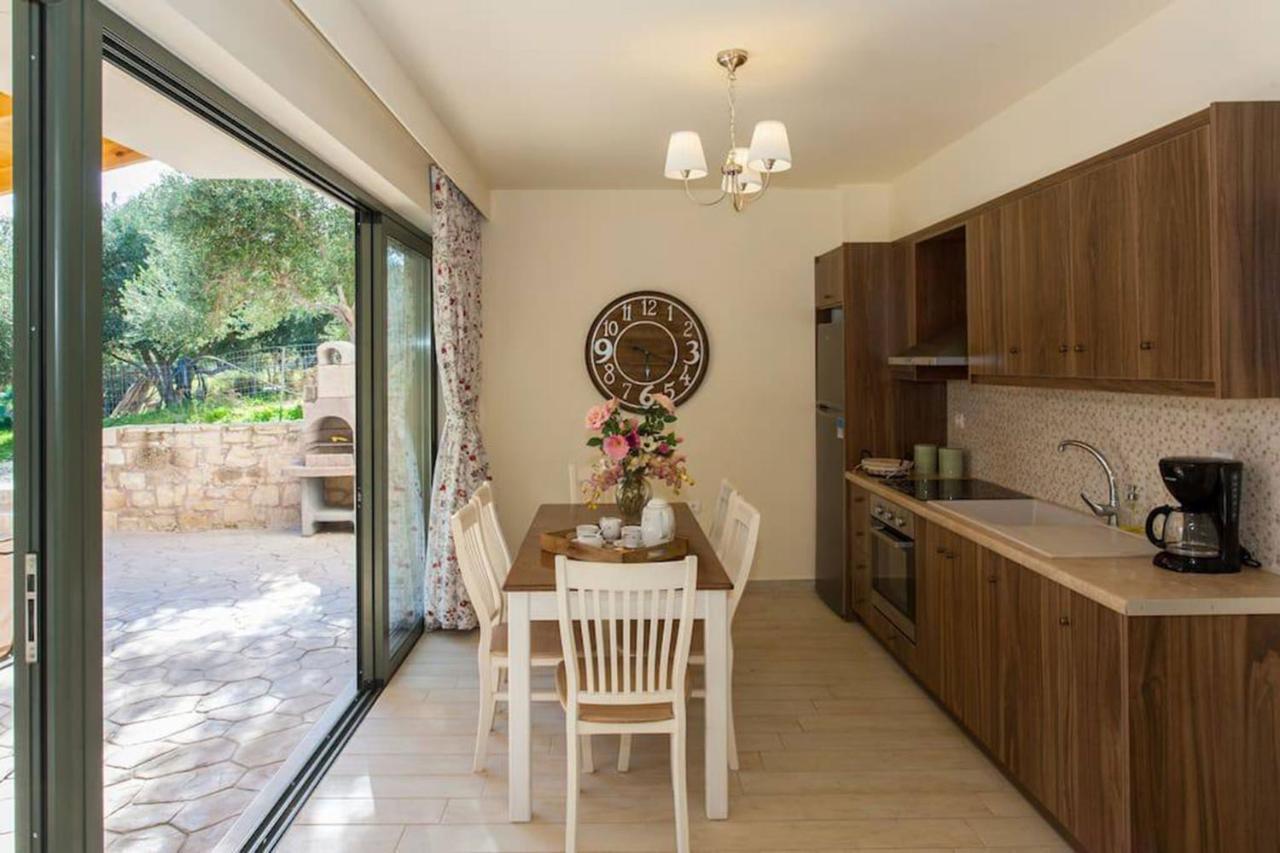 Olive Tree Farm 200M From The Beach Episkopi  Exterior photo